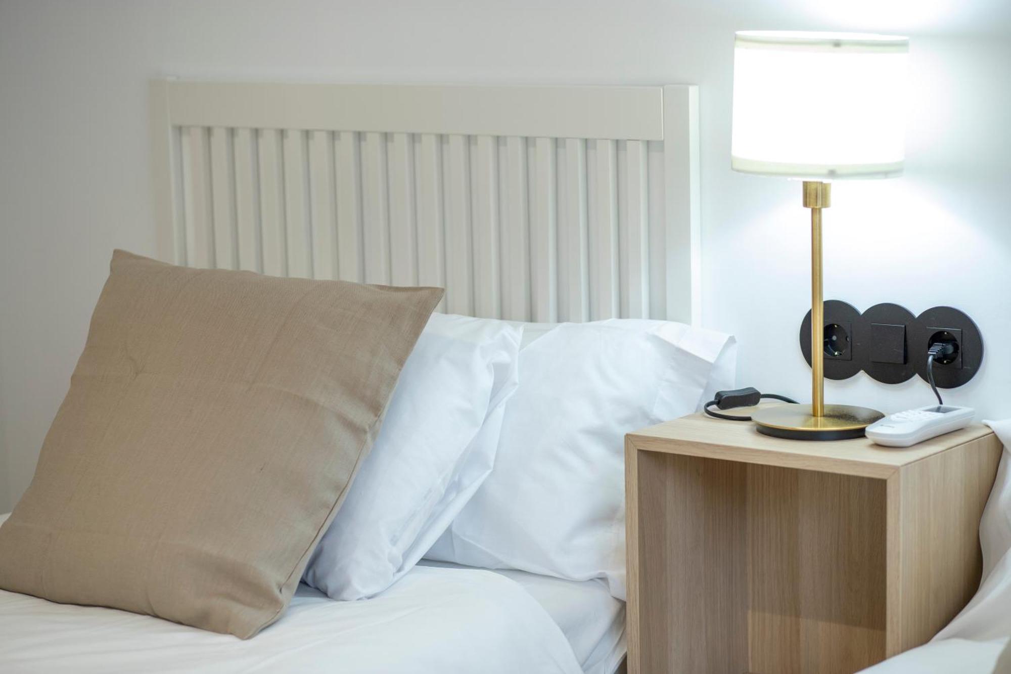 Apartamentos Mlc Ciudad De Linares Linares  Eksteriør bilde