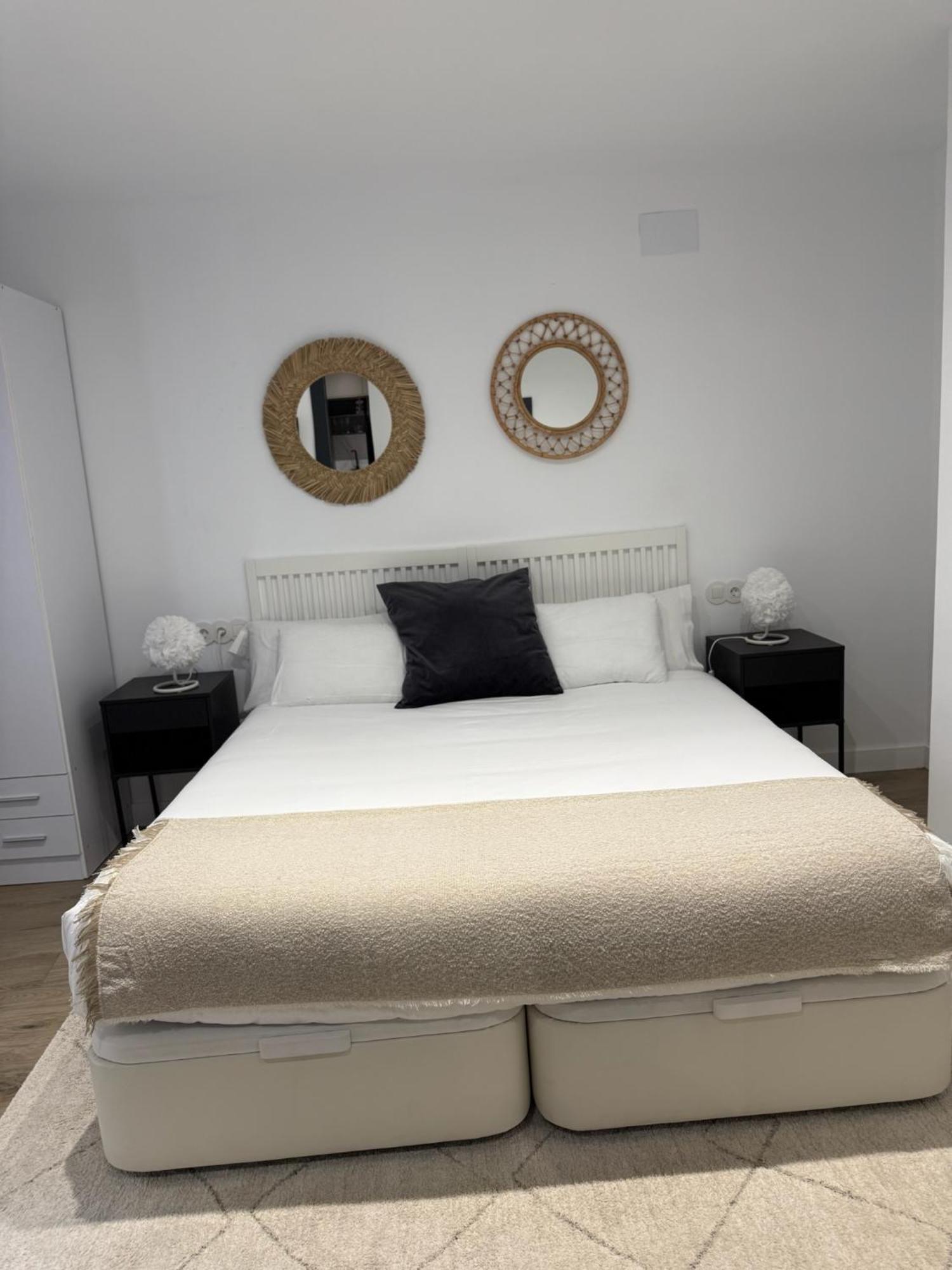 Apartamentos Mlc Ciudad De Linares Linares  Eksteriør bilde