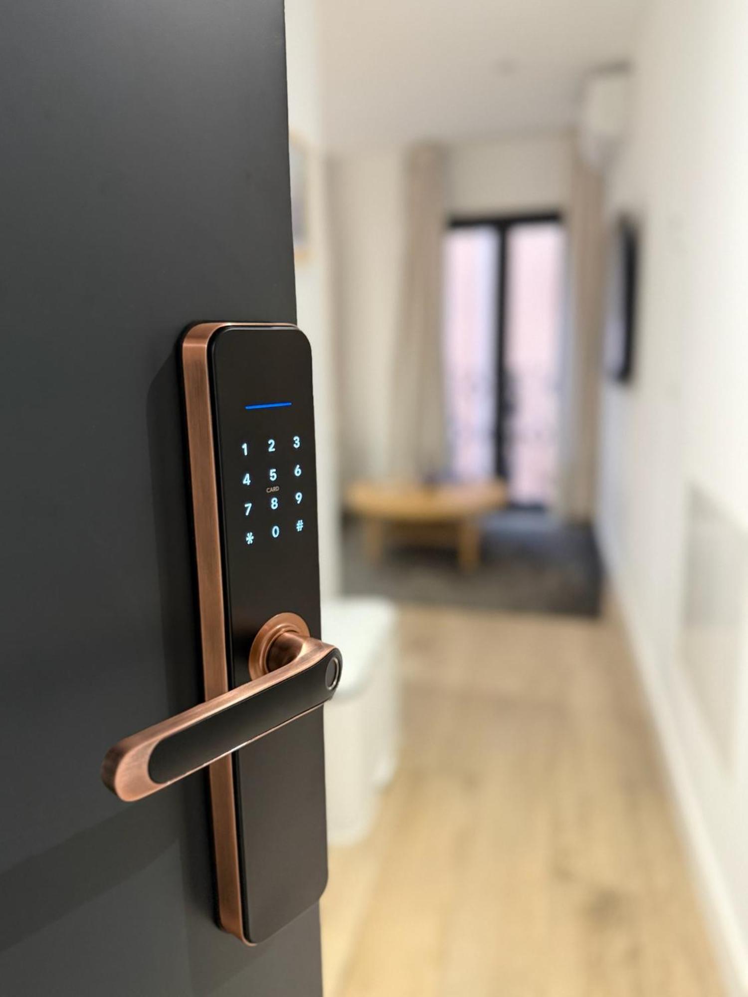 Apartamentos Mlc Ciudad De Linares Linares  Eksteriør bilde