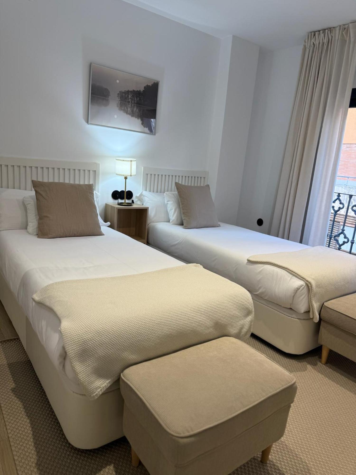 Apartamentos Mlc Ciudad De Linares Linares  Eksteriør bilde