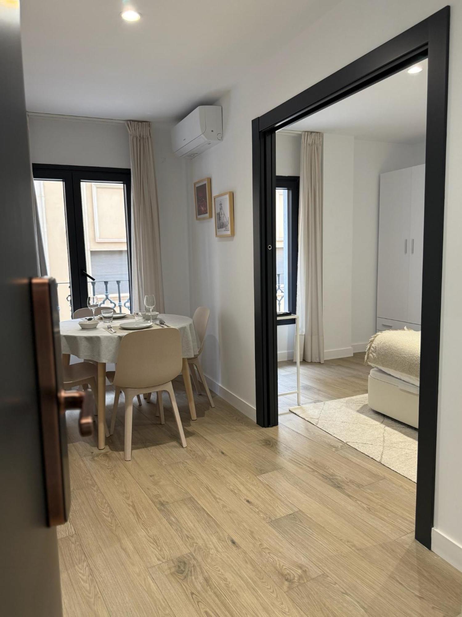 Apartamentos Mlc Ciudad De Linares Linares  Eksteriør bilde