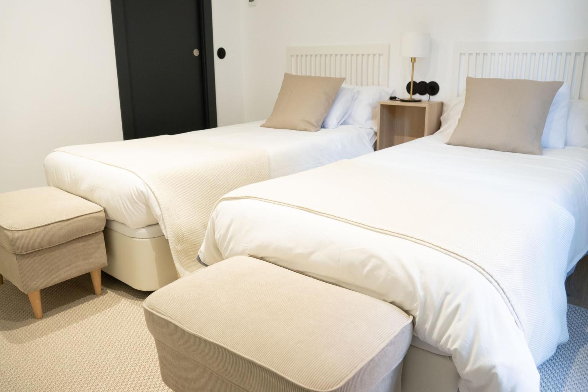 Apartamentos Mlc Ciudad De Linares Linares  Eksteriør bilde